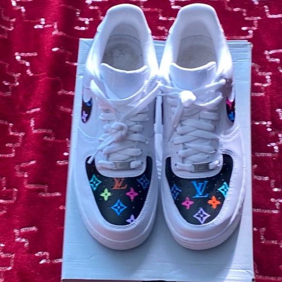 Custom Nike Air Force 1 - Picture 7 of 7